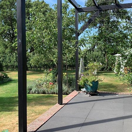 B&B 't Pakhuis Meteren Luaran gambar