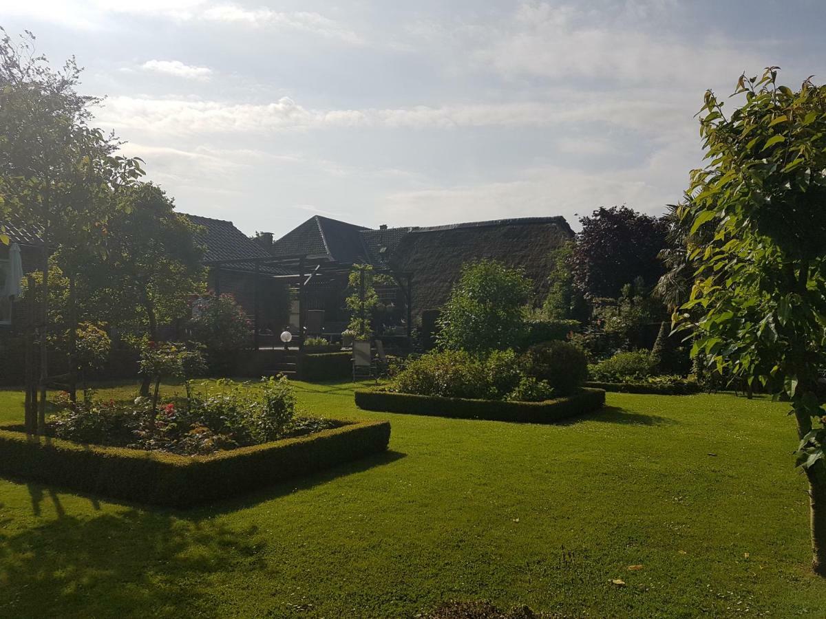 B&B 't Pakhuis Meteren Luaran gambar